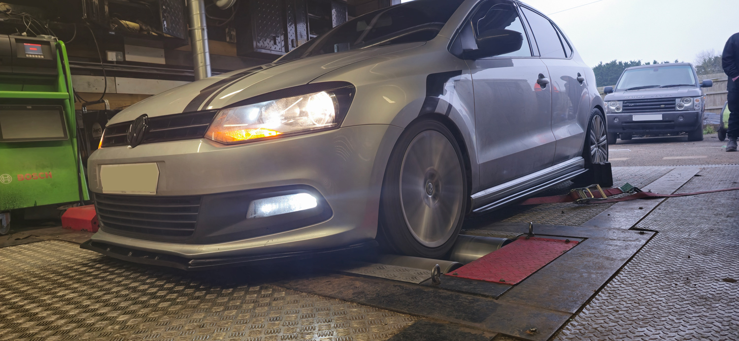 Workshop environment in Wales for vehicle calibration and diagnostics